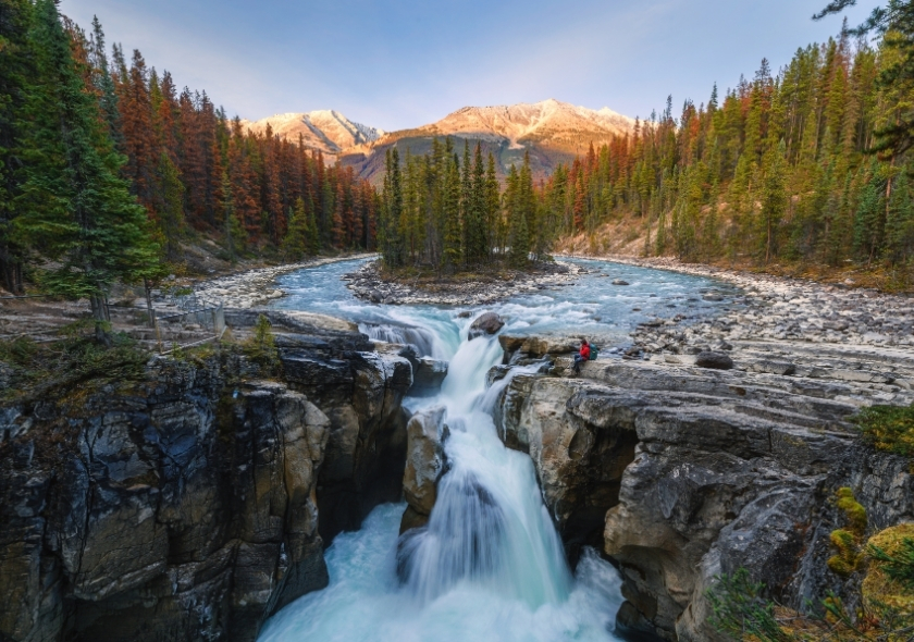 Sunwapta Falls im Jasper Nationalpark. Kanada Busrundreise